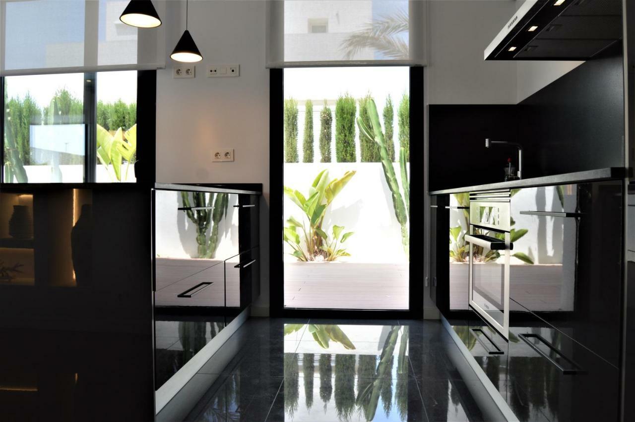Villa With Private Pool Llobregales Buitenkant foto